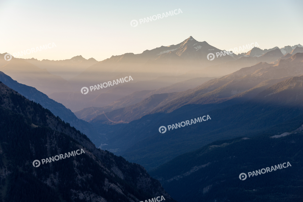 Albe sull'alta valle e sulla Grivola
