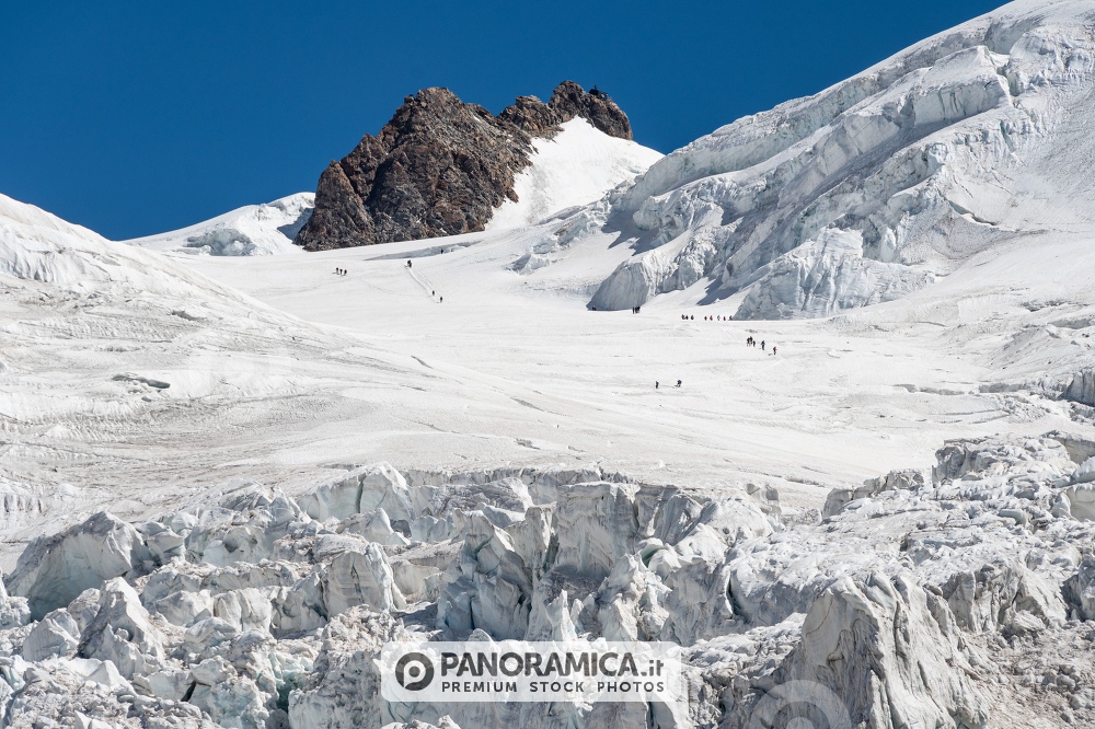 Alpinisti sul ghiacciaio del Lys, Monte Rosa