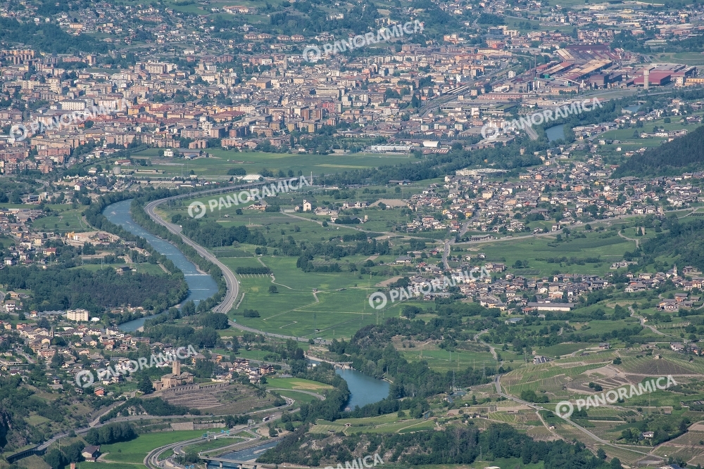 Aosta visa dall'alto