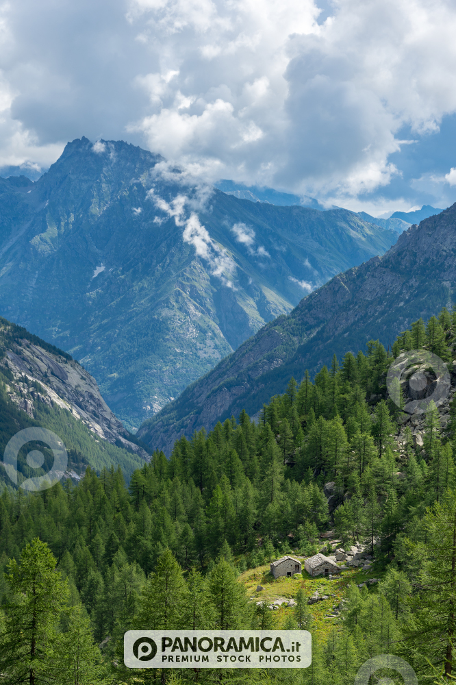 Baite montane in Valle Orco