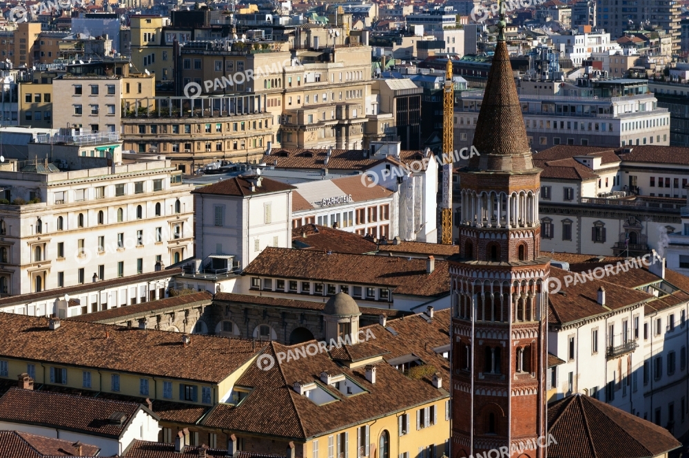 Campanile di S. Gottardo in Corte