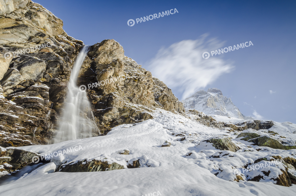 Cascata e Cervino, Valtournenche.