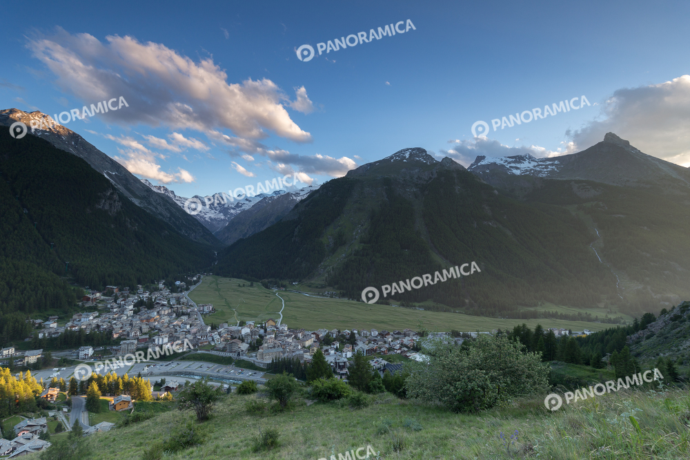 Cogne al tramonto