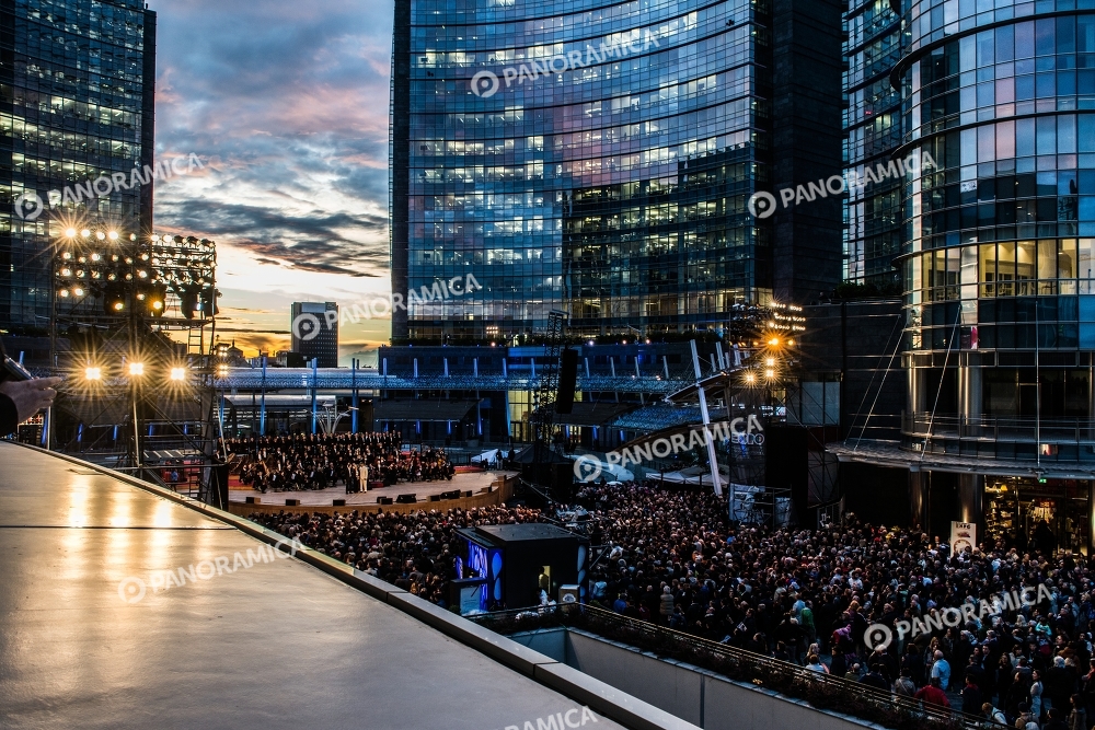 Concerto di Bocelli per la festa ad un anno da EXPO 2015