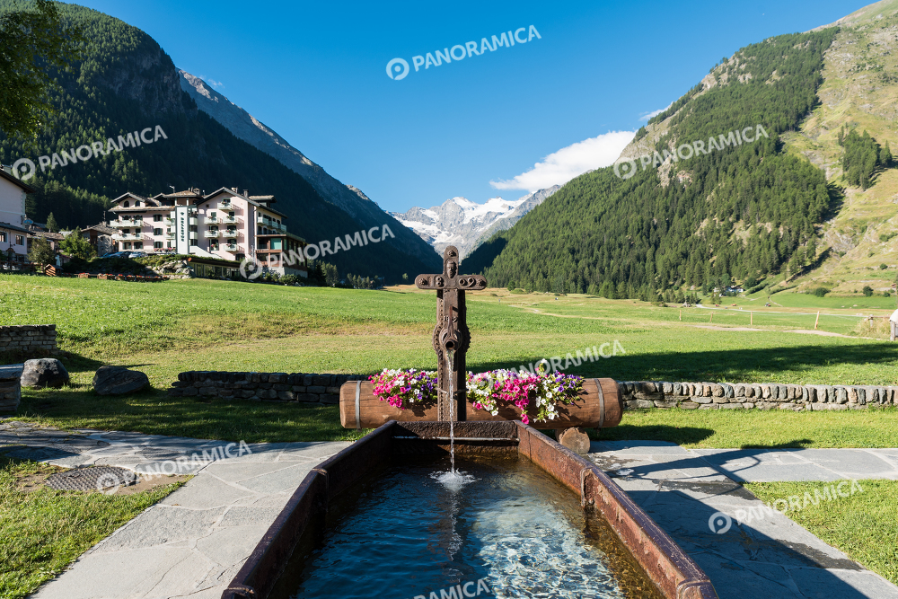 Fontana di ferro a Cogne