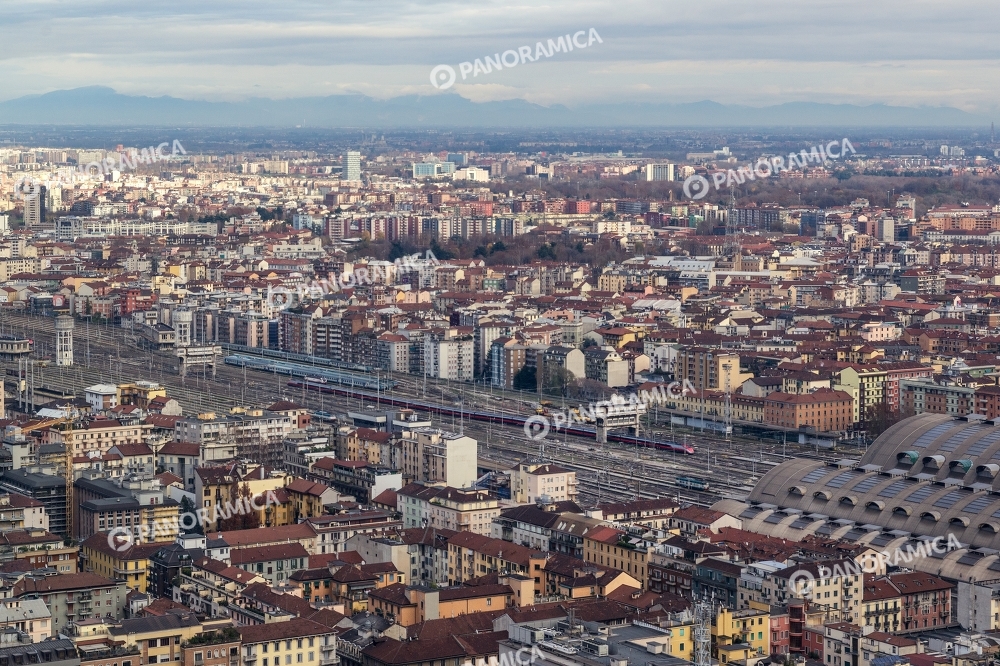 FrecciaRossa in arrivo alla Stazione Centrale