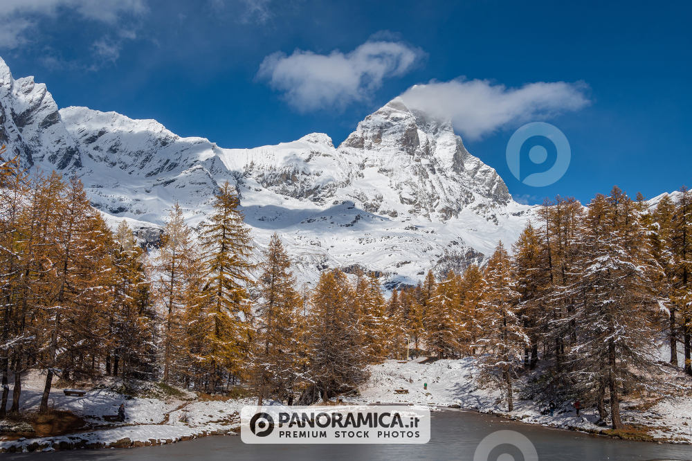 Il Cervino dal Lago Blu in autunno