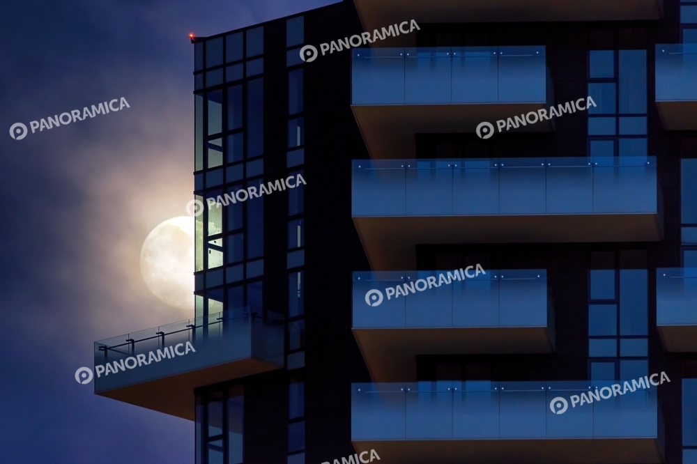 La luna piena e Ia Solaria