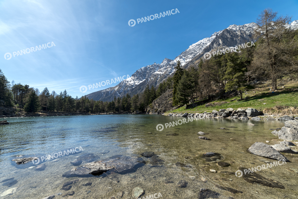 Lac Lexert in veste primaverile