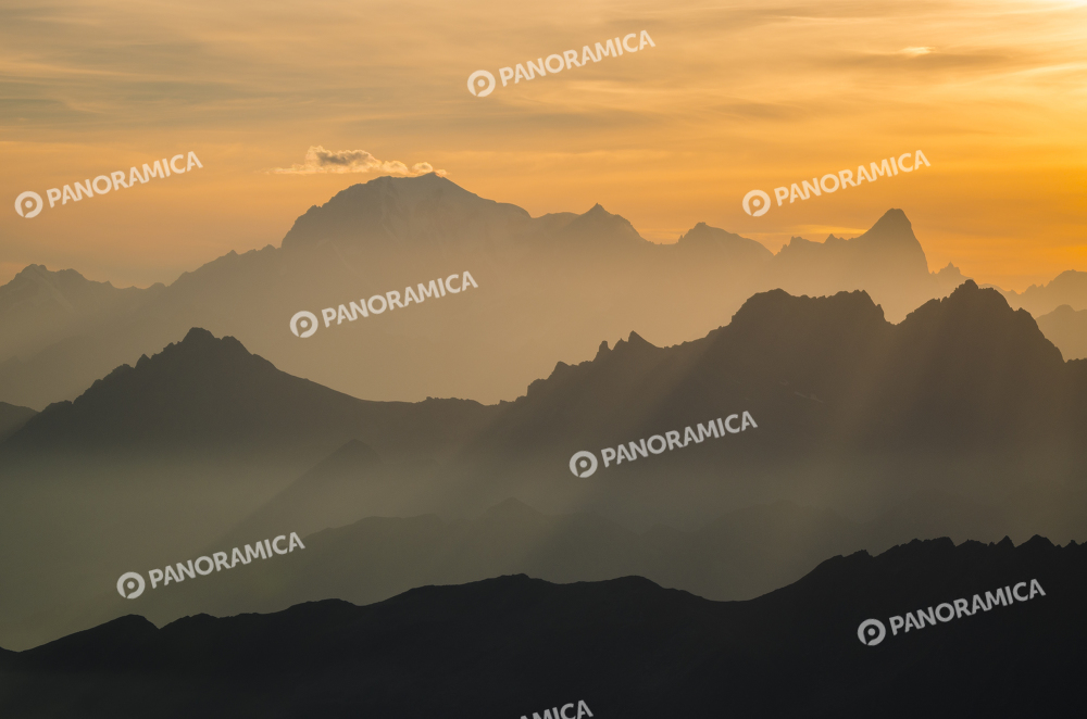 Monte Bianco e creste al tramonto, Valle d'Aosta