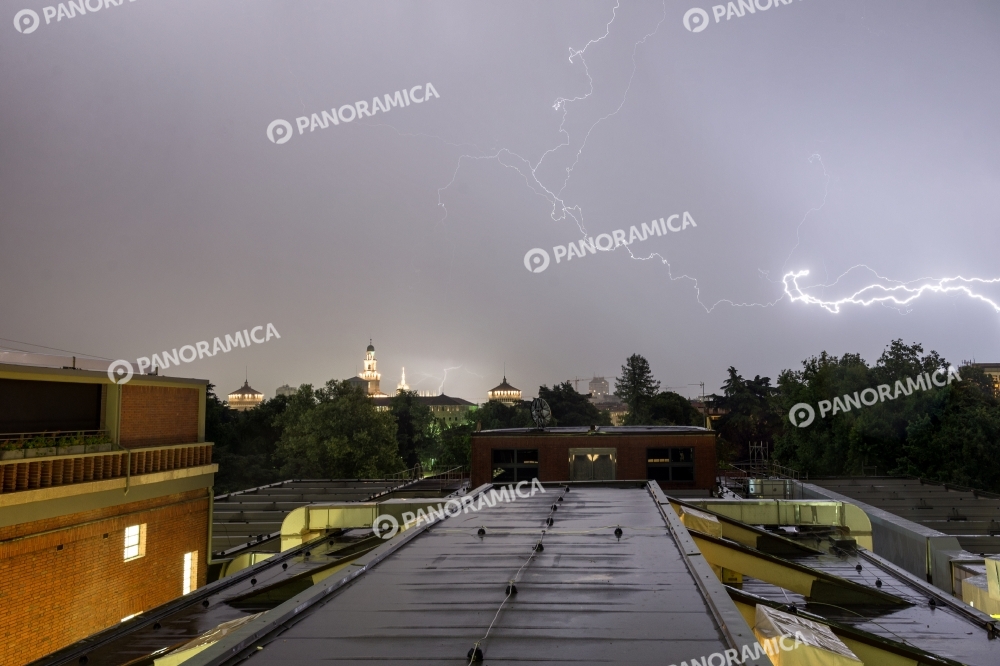 Notte di fulmini in Parco Sempione