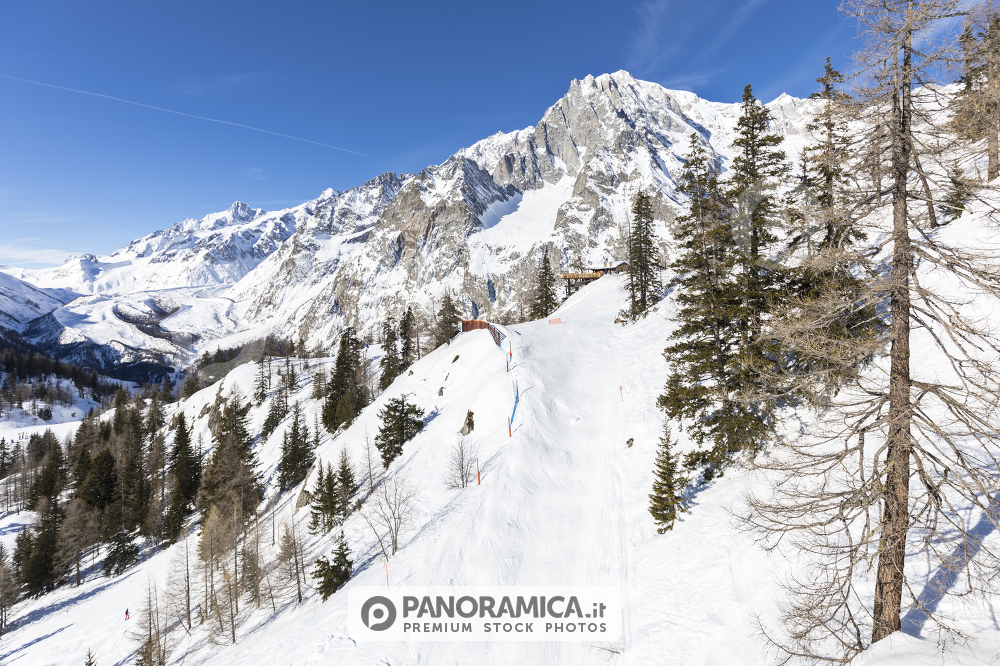 Piste di sci ai piedi del Monte Bianco