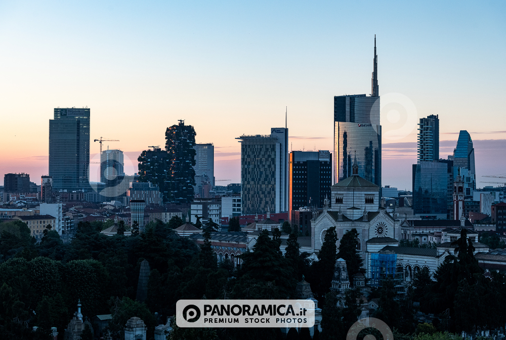 Porta Nuova all'alba
