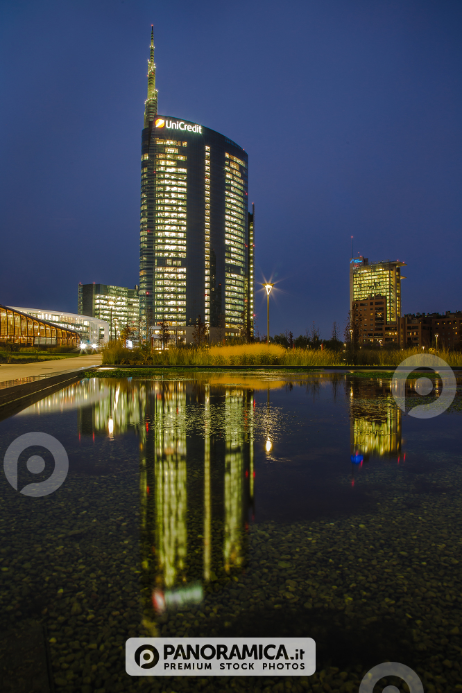Riflessi su Porta Nuova