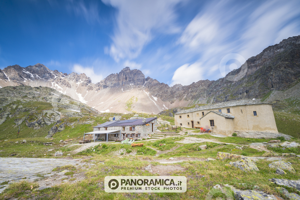Rifugio Cuney e Santuario della Madonna delle Nevi, Valle di Saint-Barthelemy, Valle d'Aosta