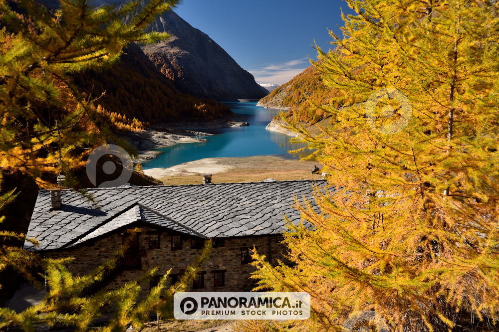 Rifugio Prarayer in autunno