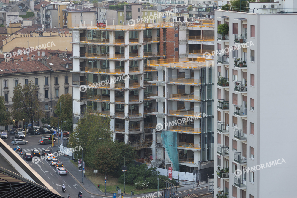 Scheletro per il restauro di Monte Grappa 3 (uffici Amazon)