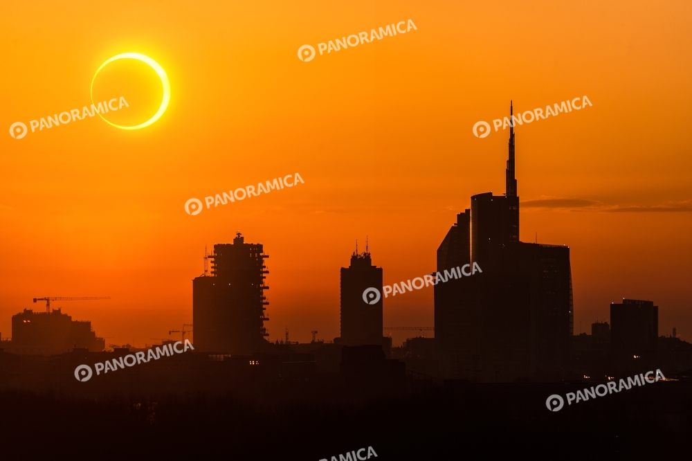 Simulazione di eclissi a Milano