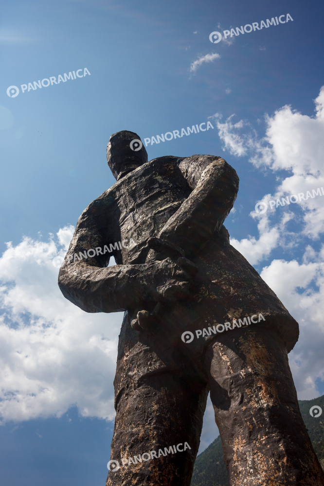 Statua del Partigiano a Trois Ville