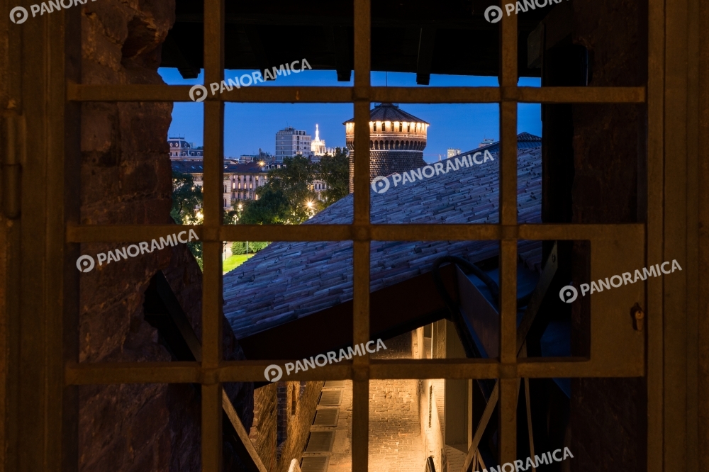 Sulle Merlate del Castello Sforzesco