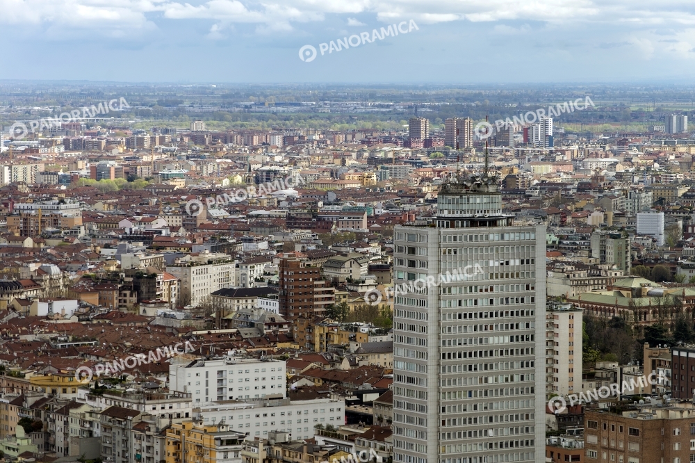 Torre Breda e panoramica sud est di Milano