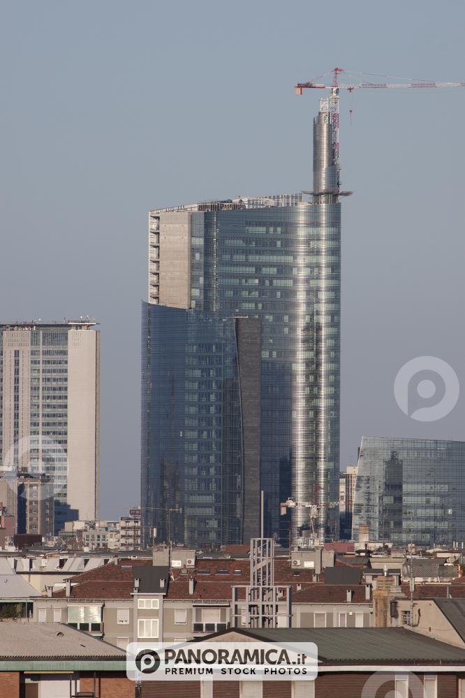 Torre Cesar Pelli quasi completata