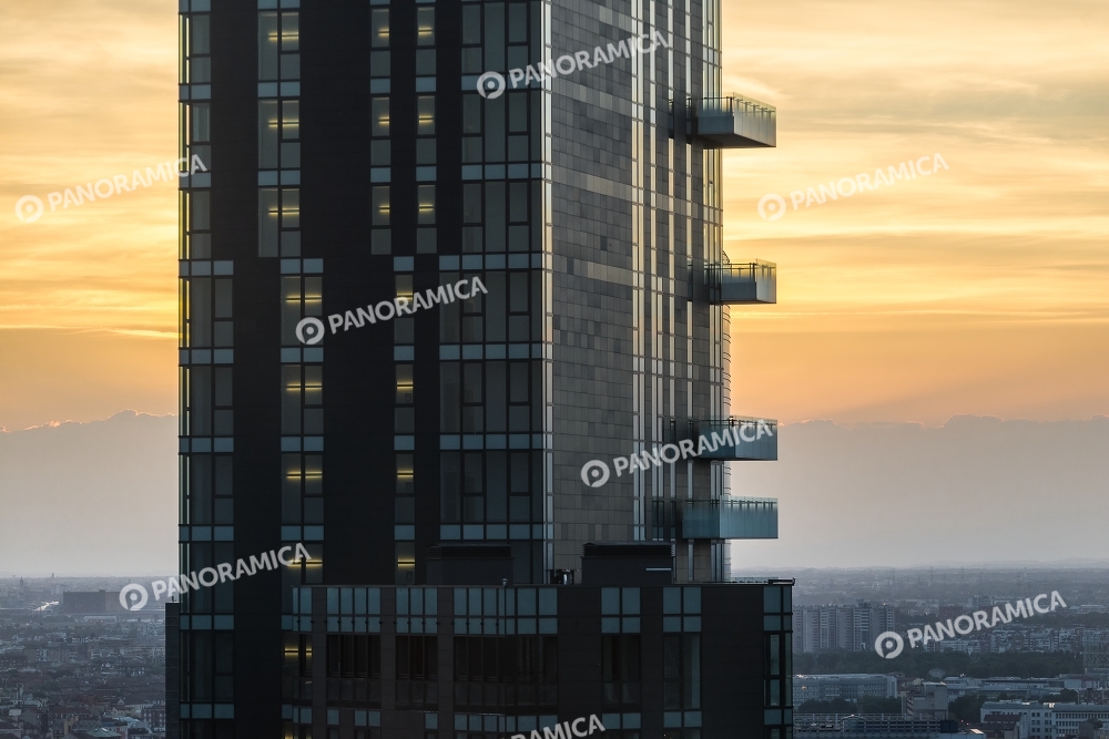 Torre Solaria al tramonto