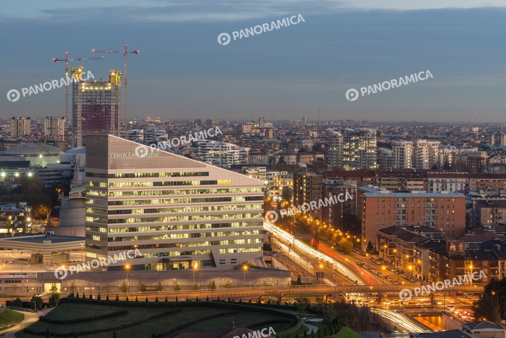 Traffico in Viale Scarampo