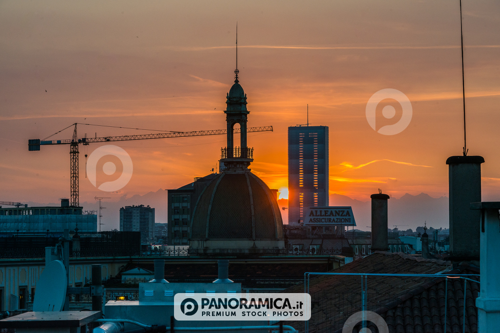 Tramonto milanese