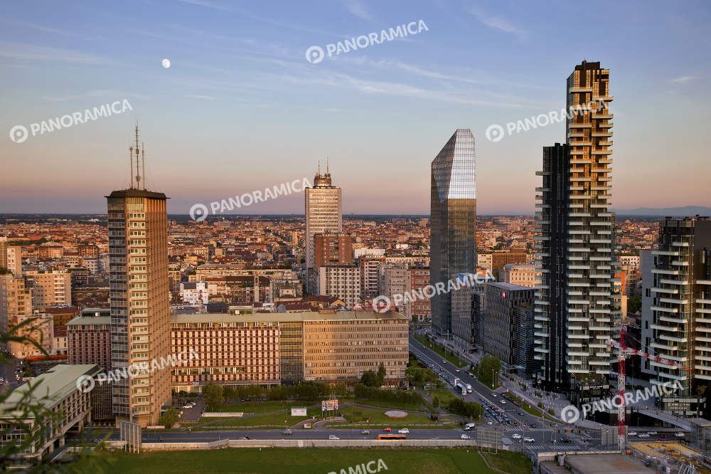 Tramonto su viale della liberazione