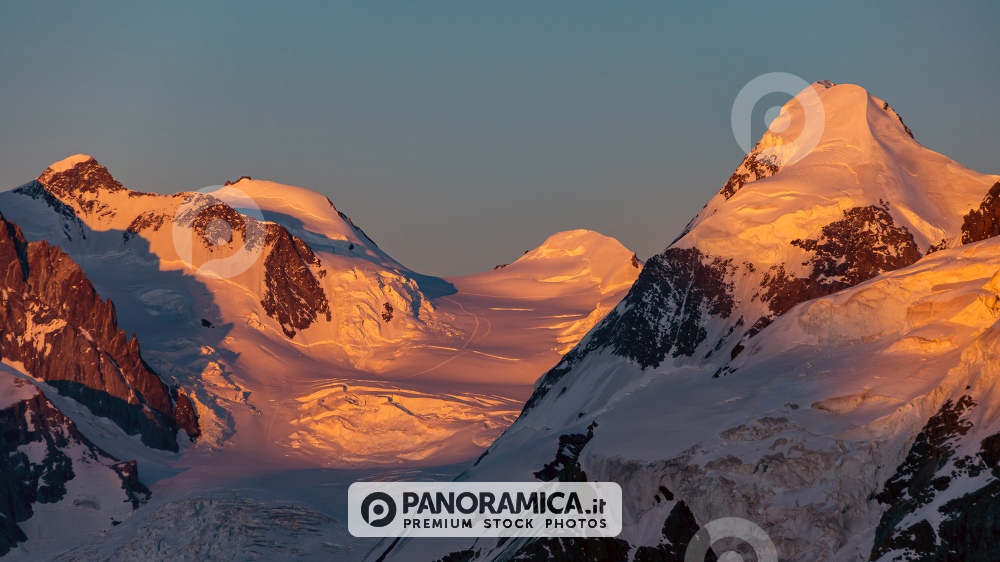 Tramonto sul Monte Rosa; Zumstein, Gnifetti (Capanna Margherita), Parrot,Lyskamm