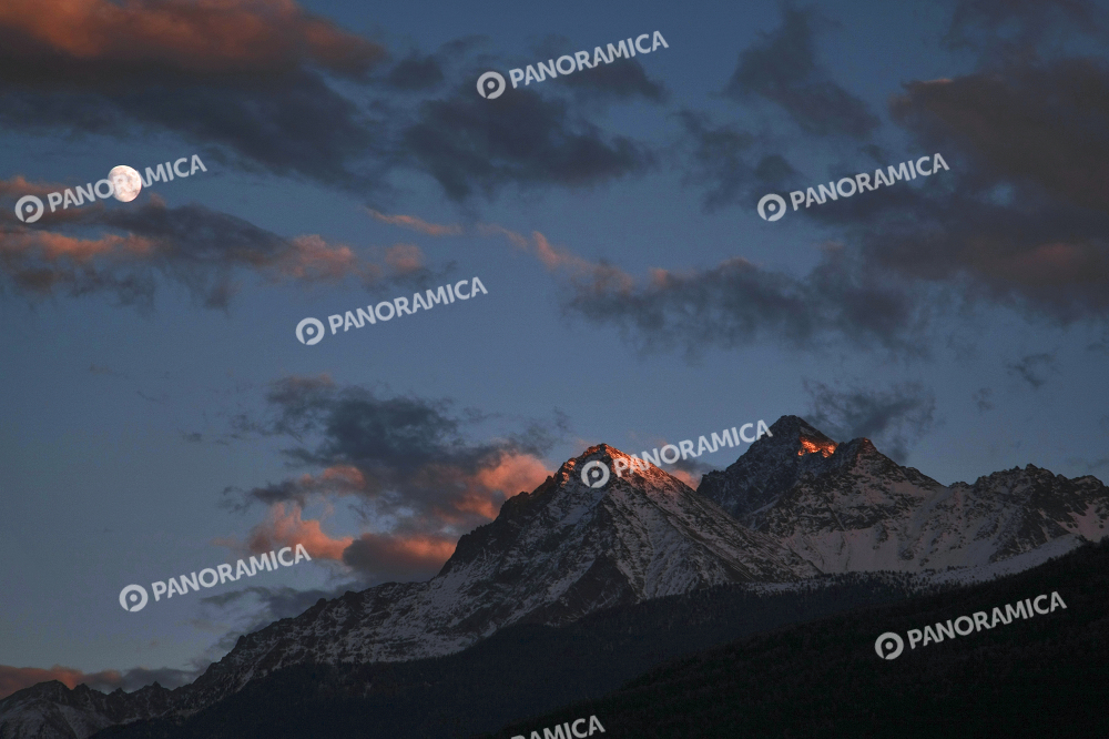 Tramonto sulla Becca di Nona e Mont Emilius