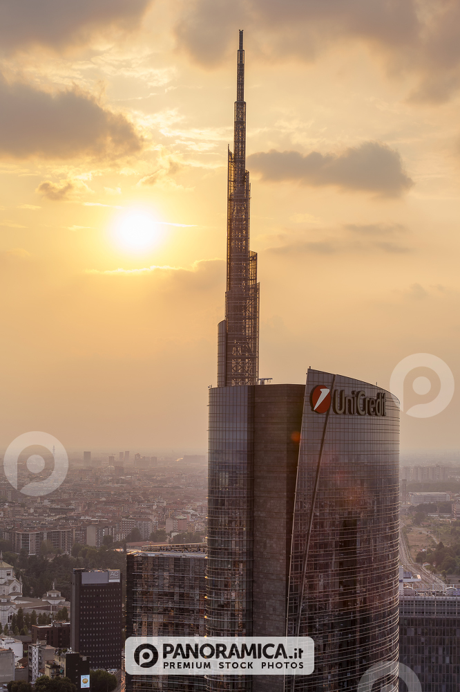 Unicredit tower 