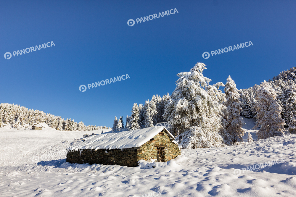 Vecchia casa in montagna