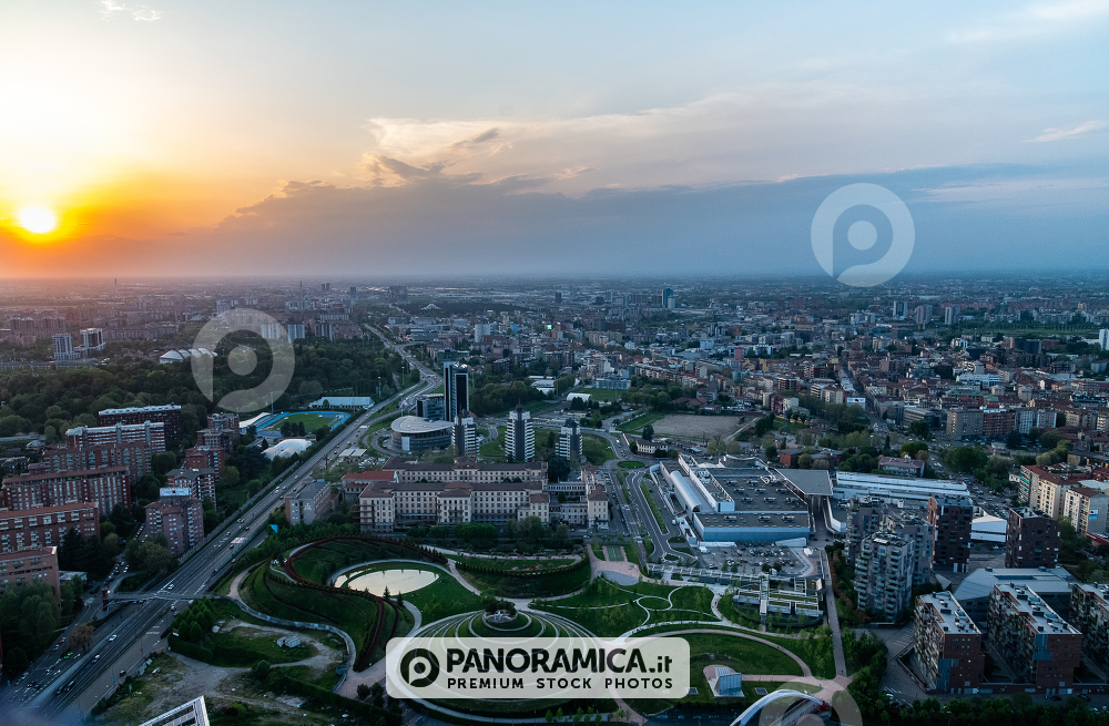 Veduta aerea del Parco Industria Alfa Romeo al tramonto
