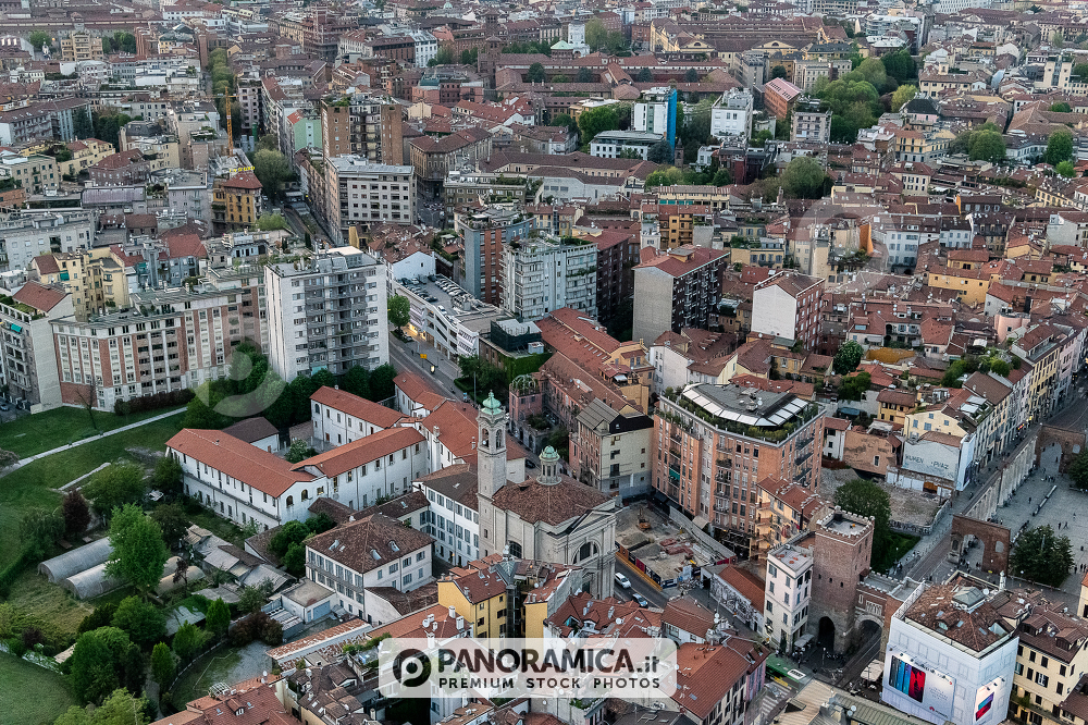 Veduta aerea delle Colonne di San Lorenzo, Zona Ticinese