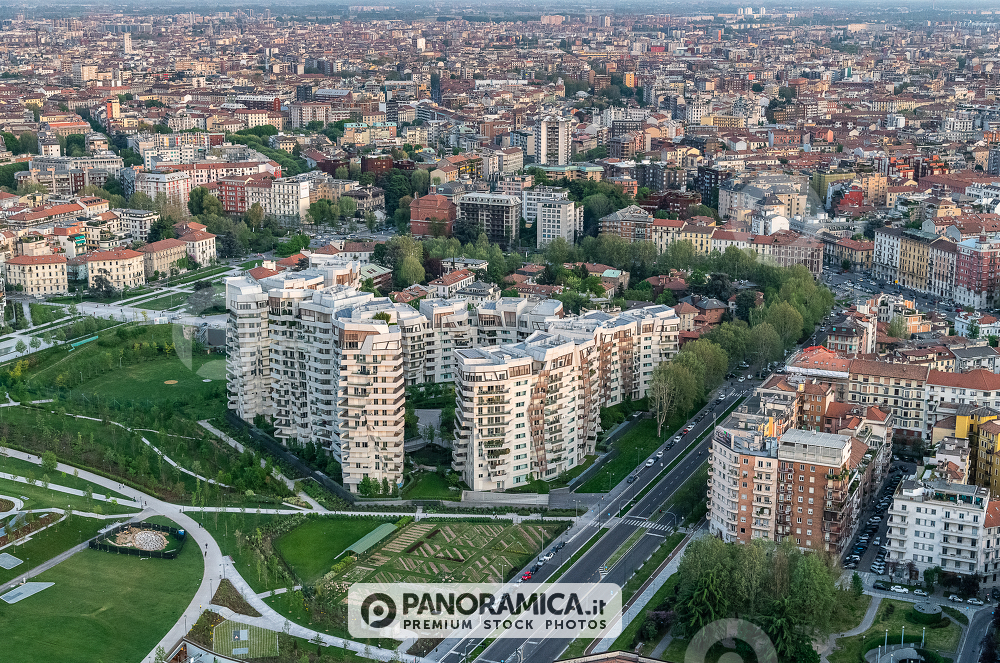 Veduta aerea di Milano , Residenze Libeskind