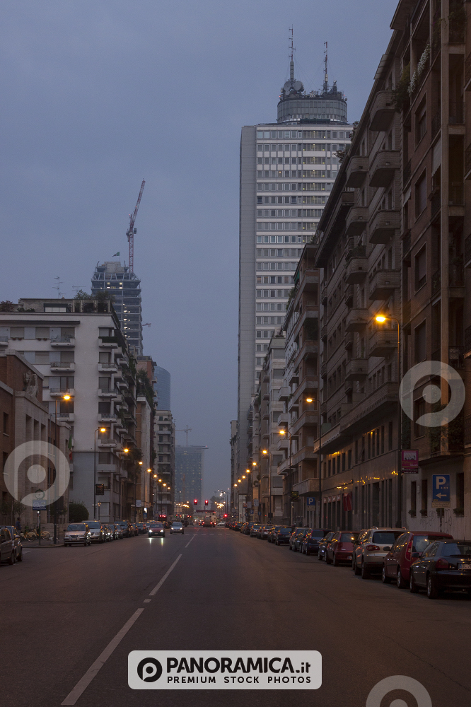 Vista del cantiere del grattacielo KPF da Viale Tunisia